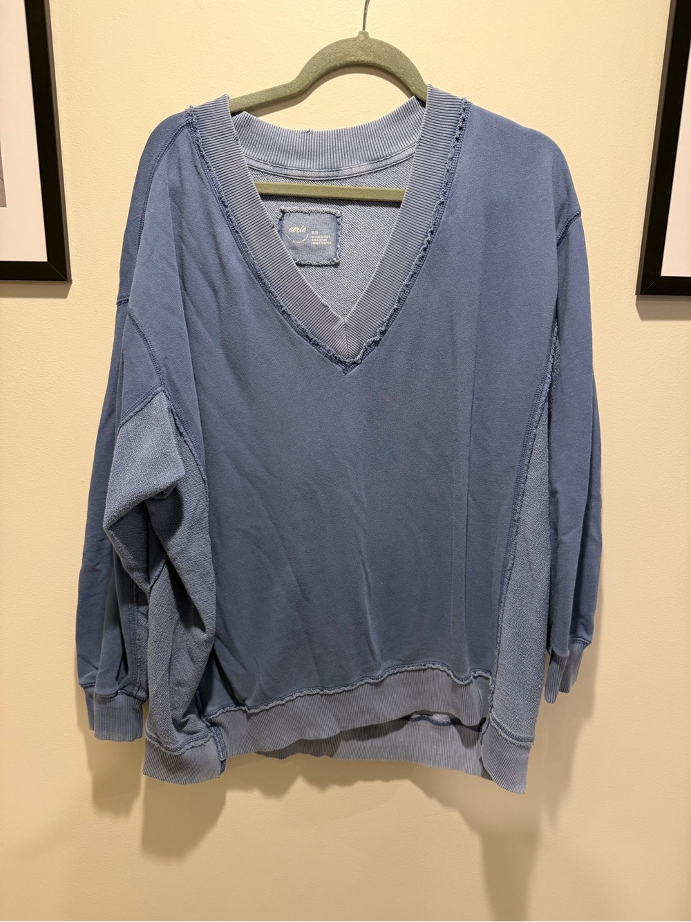 Women’s Aerie V Neck Sweatshirt Blue Size M